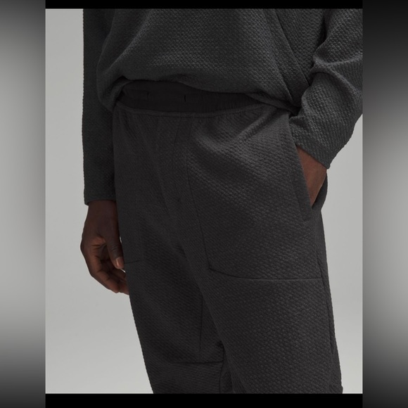 NWT! Mens Lululemon @Ease Jogger - Picture 5 of 9